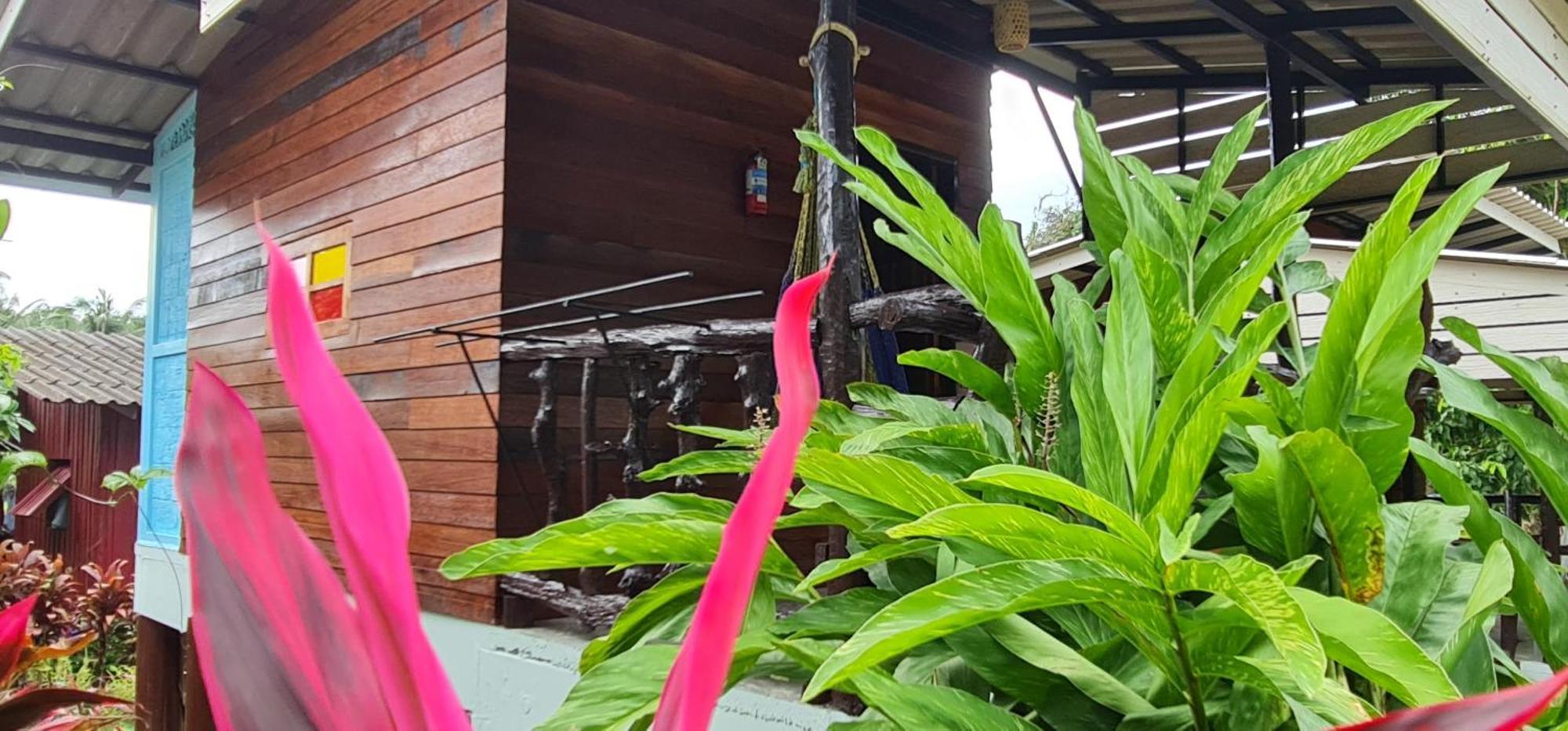 Wooden Hut Koh Kood Hotel Ko Kut Exterior foto